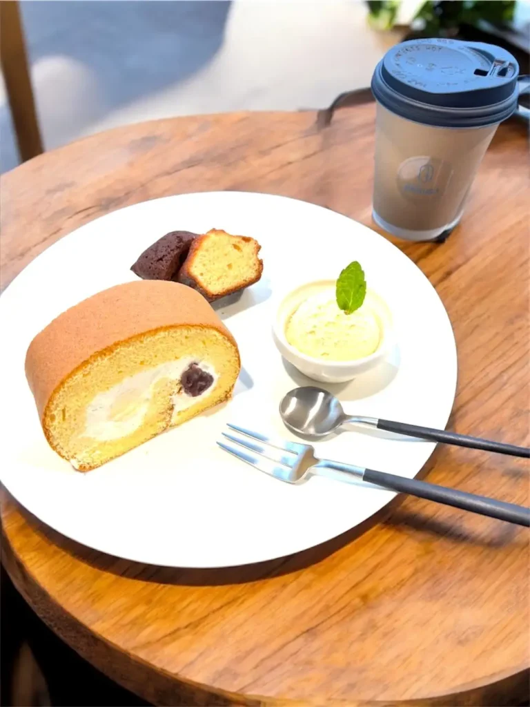 札幌市清田区の洋菓子店Pâtisserie PROUST（パティスリープルースト）が2025年5月からドリンクの販売を開始！リクエストにお応えし、平日限定プレートセットも登場！