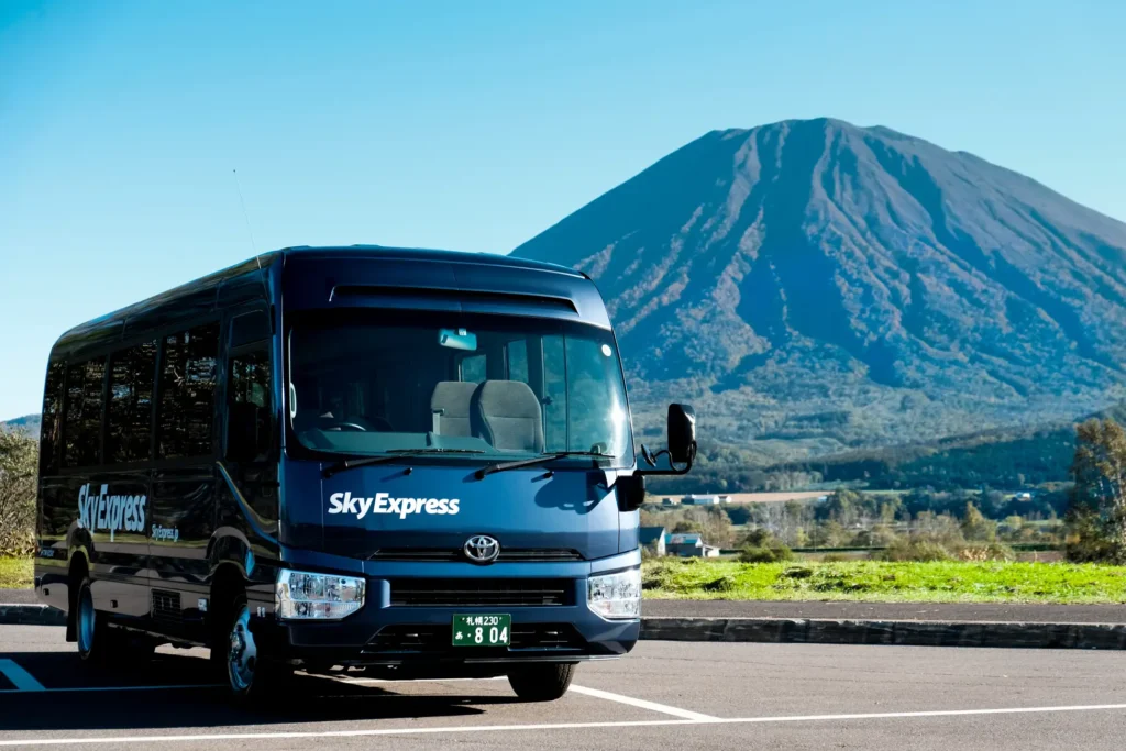 この夏のニセコエリア倶知安に注目！新千歳空港からの直通バスが初運行、町内無料循環バスやリアル宝探しイベントも同時展開