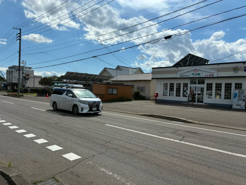 【自動運転】ムービーズ、日本最長・最速のロボタク運行実証実験を北海道上士幌町で開始。