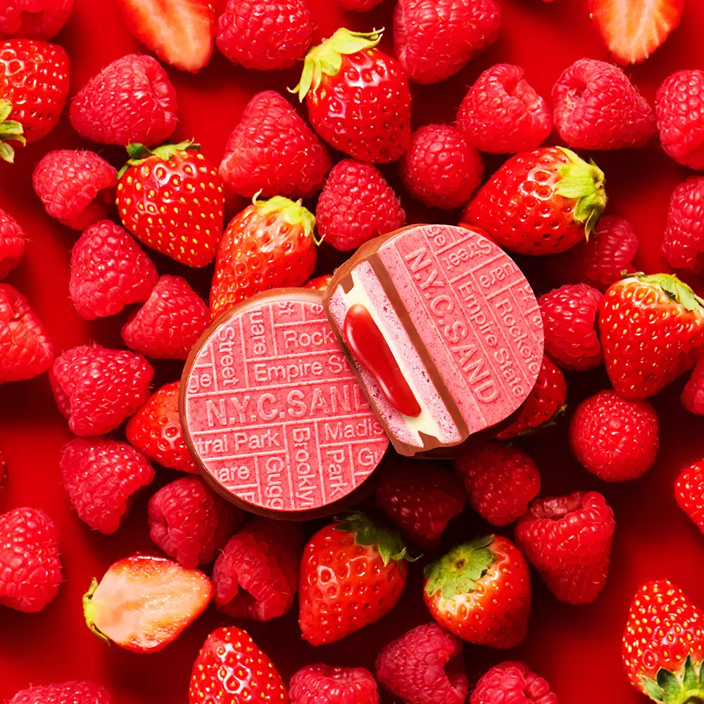 大丸札幌店「ショコラプロムナード」にとろとろキャラメルで人気の〈N.Y.C.SAND〉が今年も登場！新作「N.Y.ラズベリーキャラメルサンド＆Wチョコレート」も数量限定販売