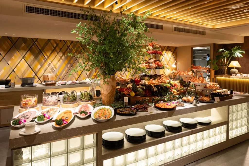 【カニ3種 、天然南マグロ赤身・トロ食べ比べ】“北海道をぎゅっと詰め込んだ”ホテルバイキングでごほうび＆ご自愛！ホテルアベスト札幌が開業以来初のディナーバイキングを提供開始